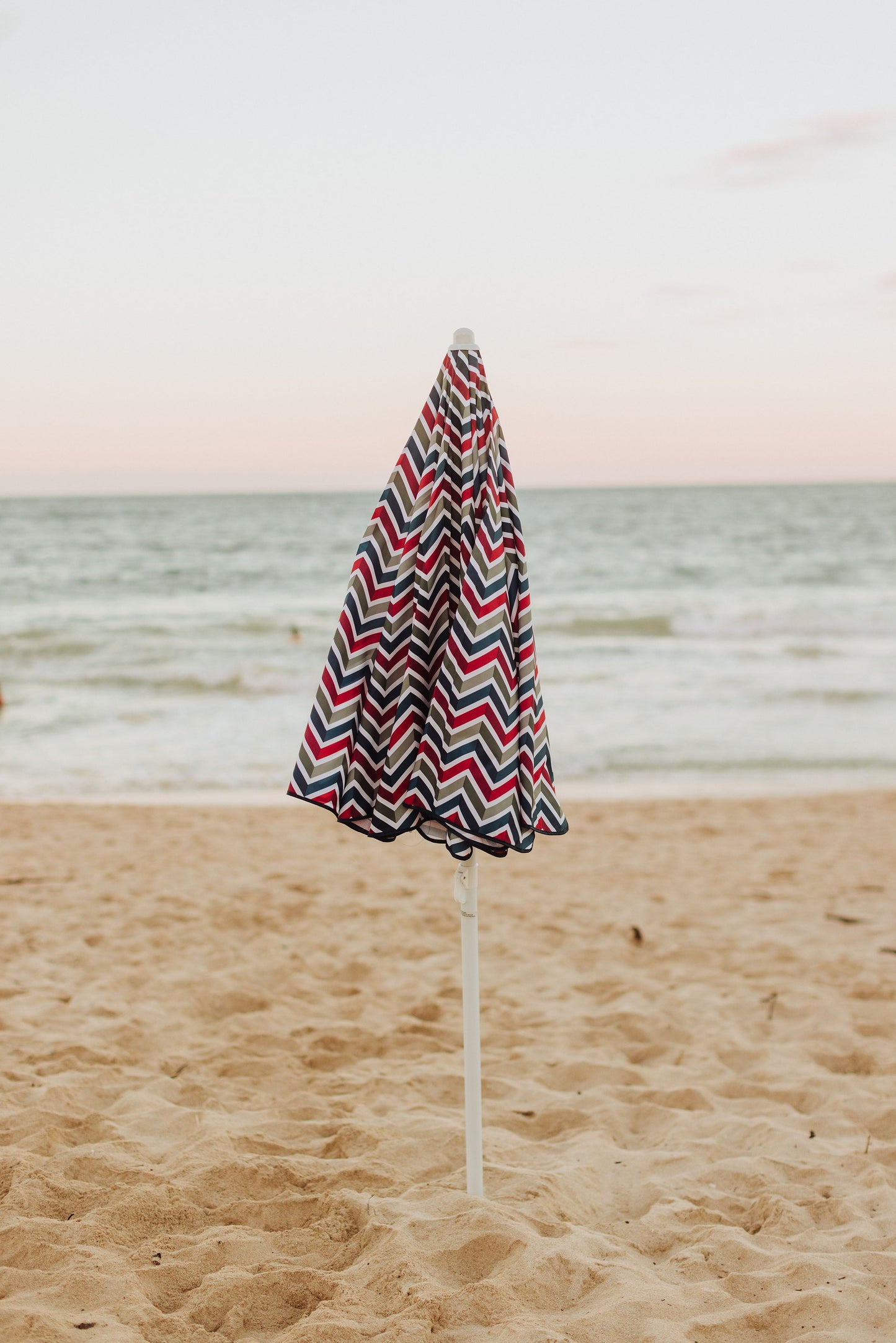 Picnic Time 5.5 Ft. Portable Beach Umbrella