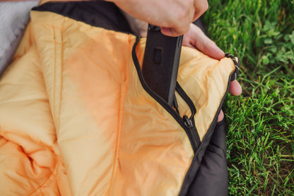 Picnic Time Aura Outdoor Puffer Blanket