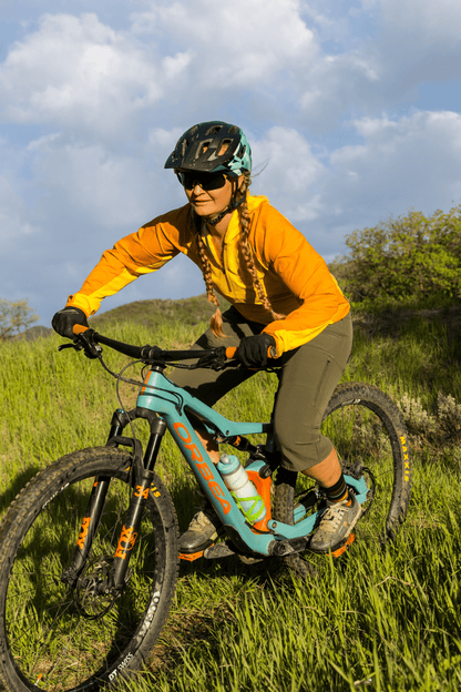 Club Ride Apparel Women's Joanie Capri 17"