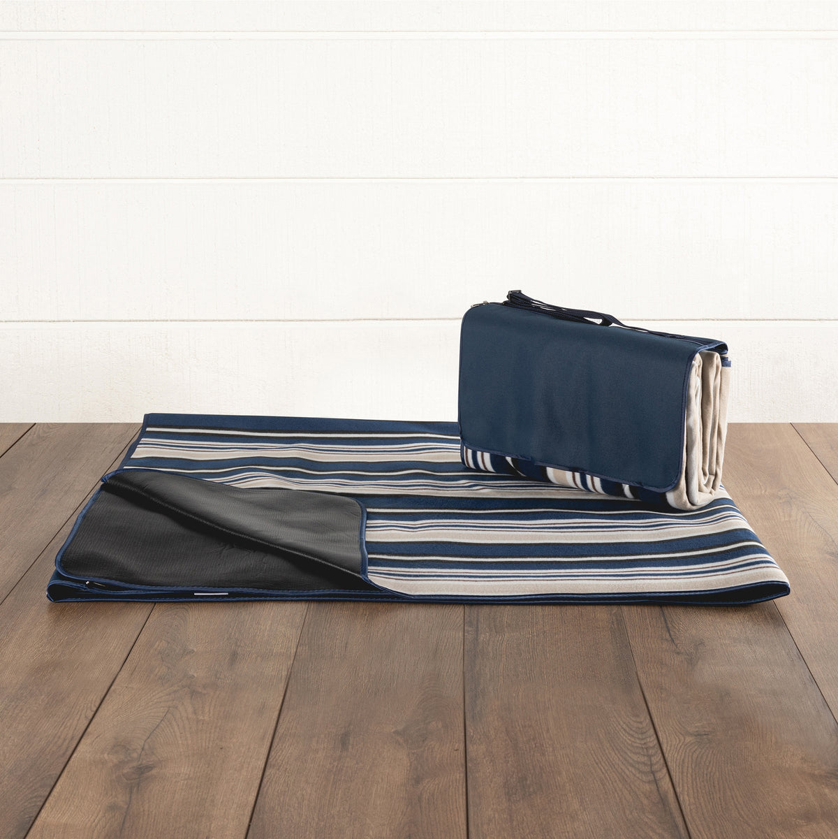 Picnic Time  Blanket Tote XL Outdoor Picnic Blanket