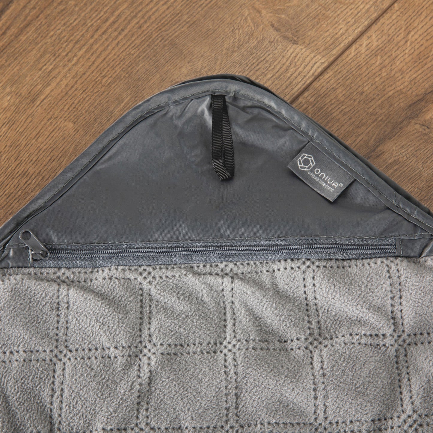 Picnic Time All-Purpose Machine Washable Stadium Blanket