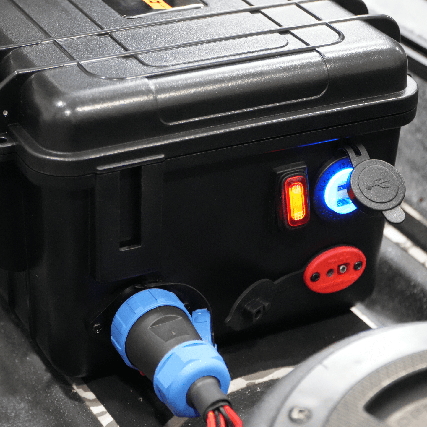 Yak Power Portable Power Station with 5 Circuit Wireless Digital Switching System (batteries not included) - Angler's Pro Tackle & Outdoors