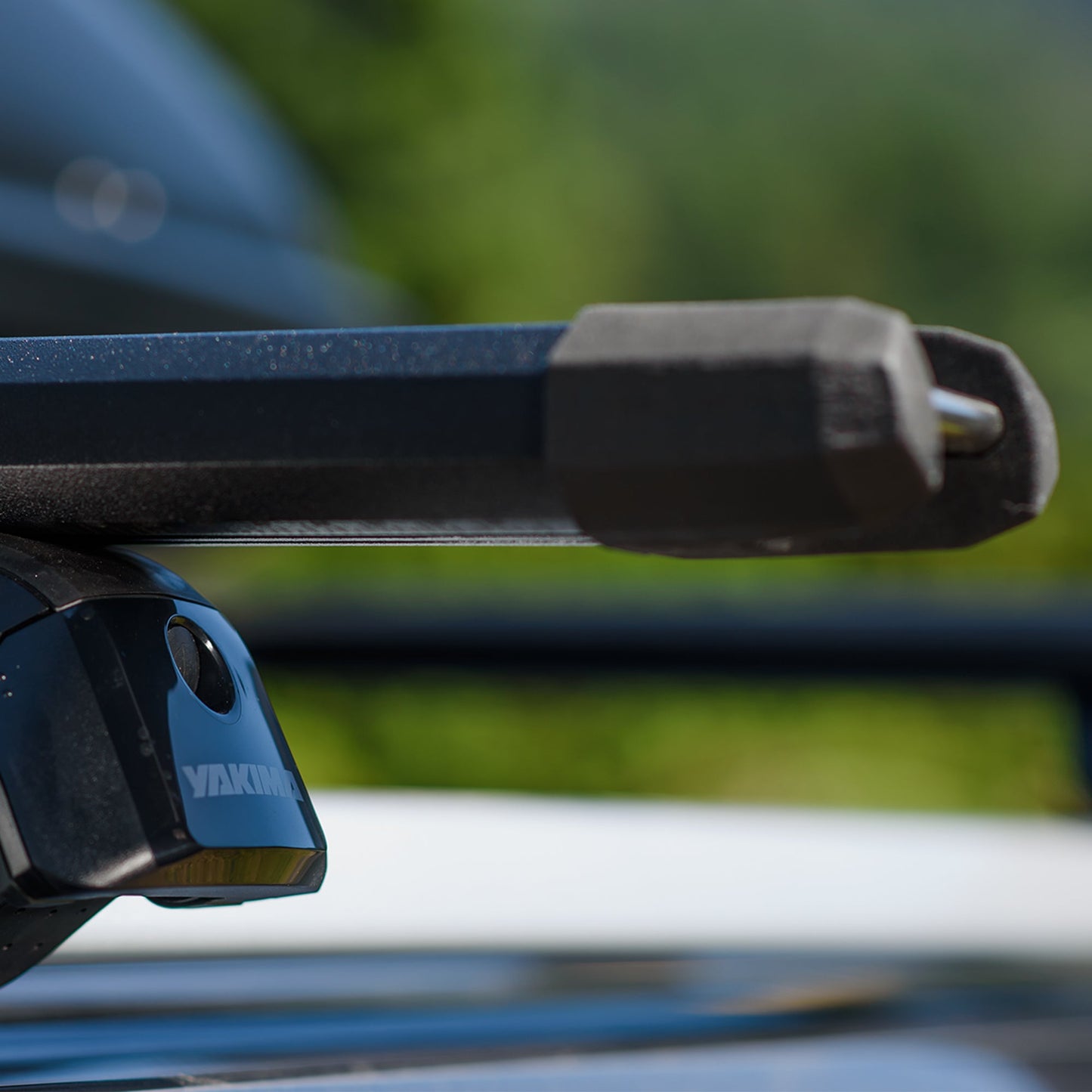 Yakima 60 Inch Heavy Duty Crossbars w/Rubber Infill, Works w/StreamLine Towers - Angler's Pro Tackle & Outdoors