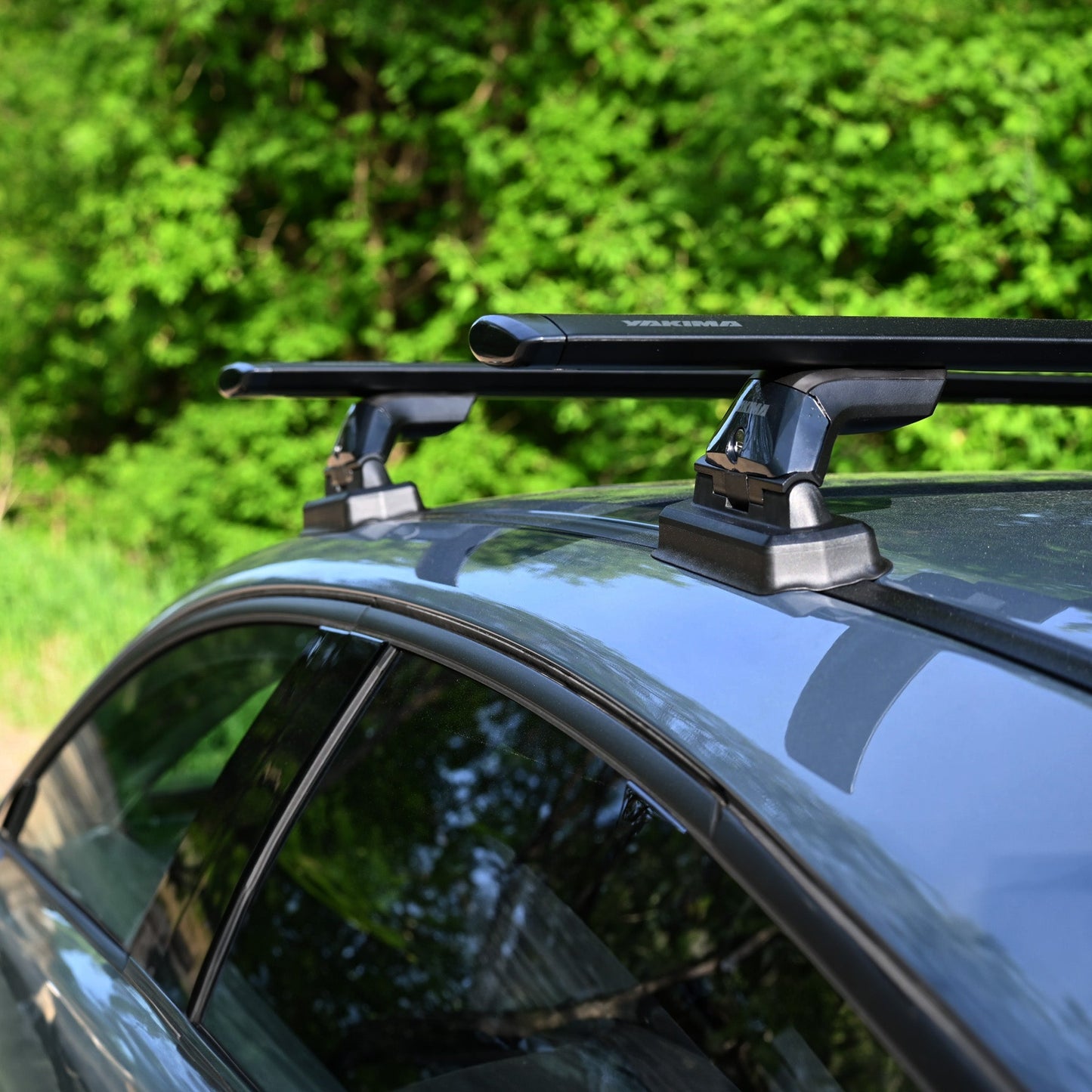 Yakima 70 Inch Pair JetStreamRoof Rack Crossbars, Compatible w/StreamLine Towers - Angler's Pro Tackle & Outdoors