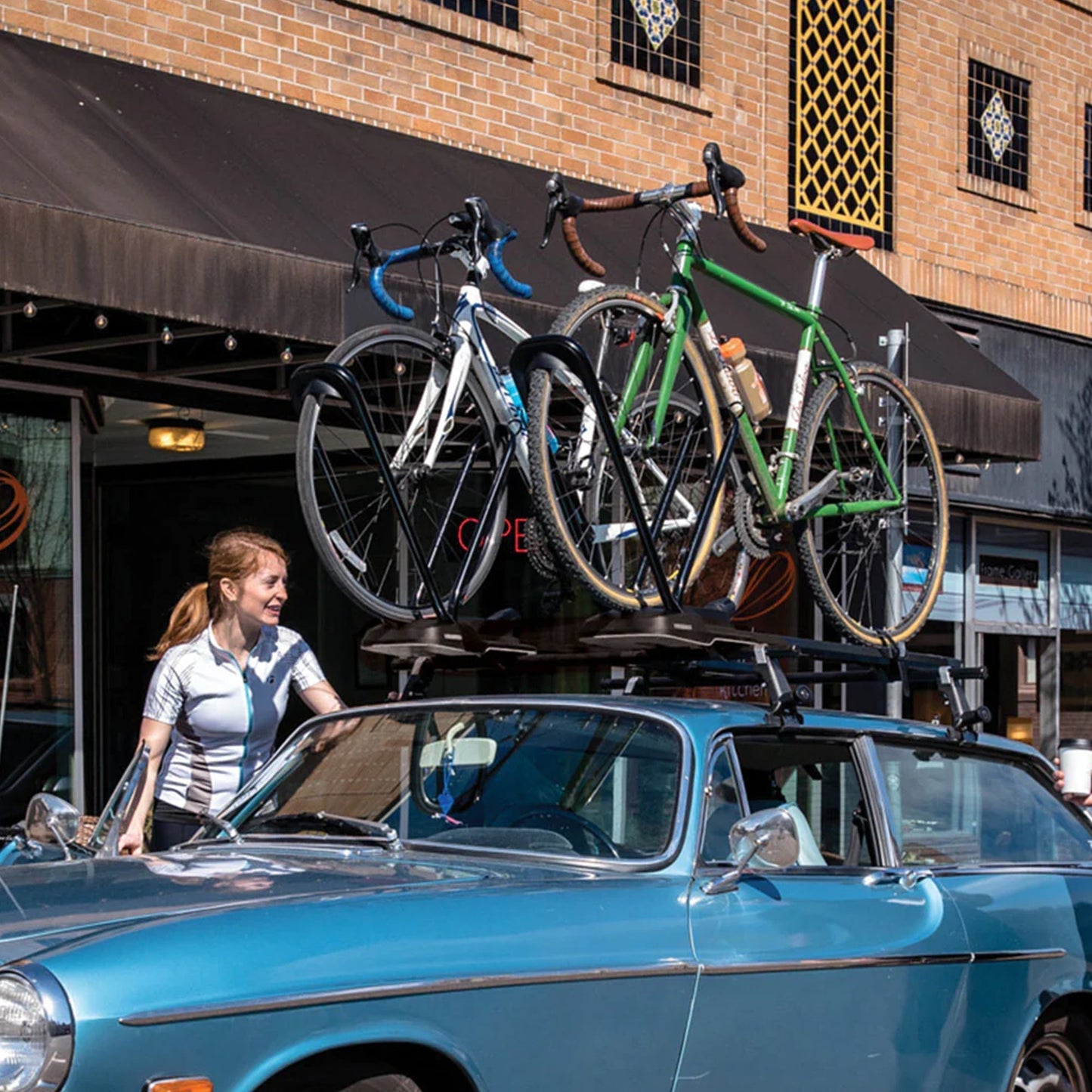 Yakima HighRoad Rooftop Upright Bike Mount with TorqueRight Knob and Tray, Black - Angler's Pro Tackle & Outdoors