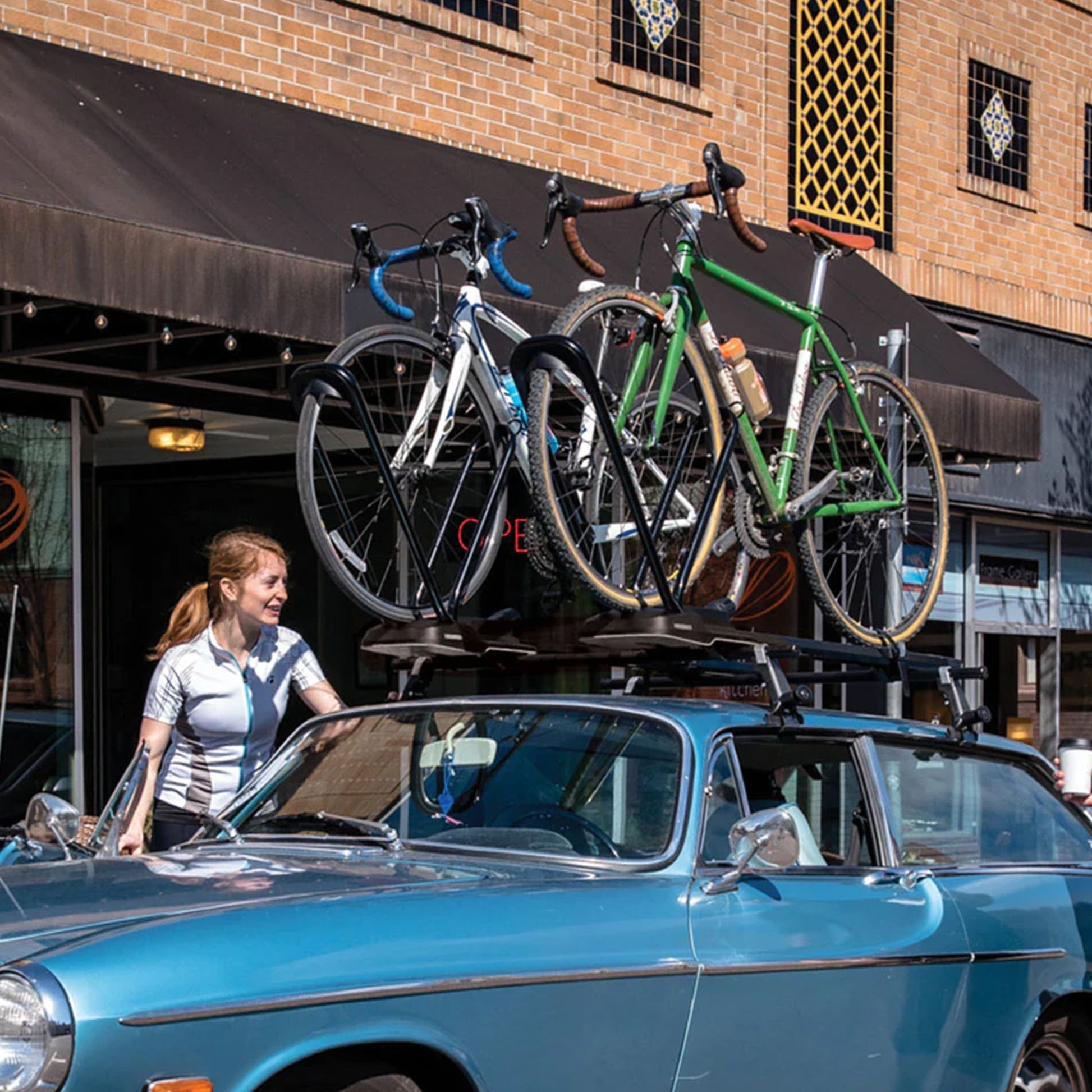 Yakima HighRoad Rooftop Upright Bike Mount with TorqueRight Knob and Tray, Black - Angler's Pro Tackle & Outdoors