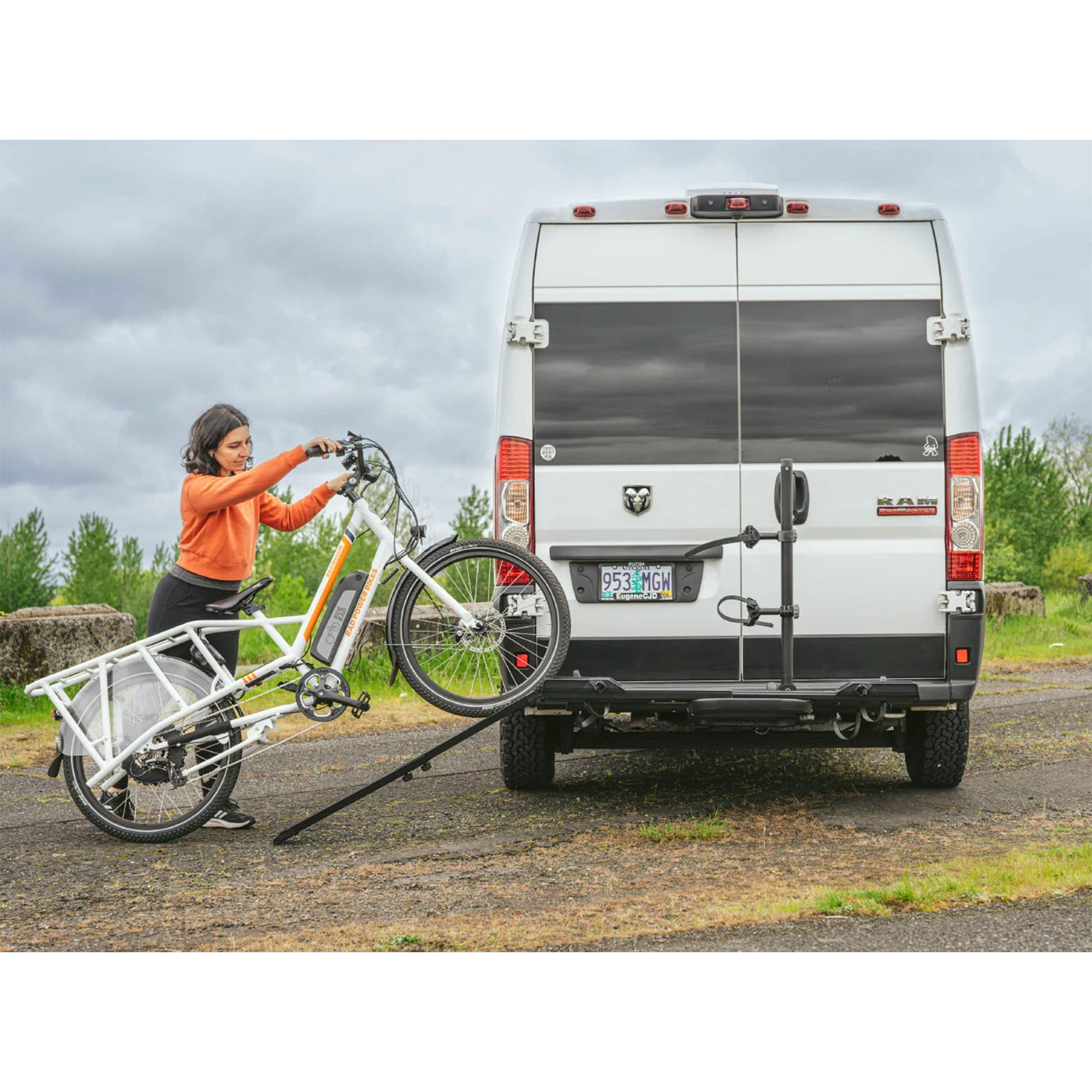Yakima OnRamp LX Bike Rack with Ramp and Wheel Straps for 1.25" Hitch Receivers - Angler's Pro Tackle & Outdoors